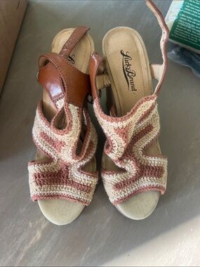 Lucky Brand Crochet Wedge Sandals in Tan and brown